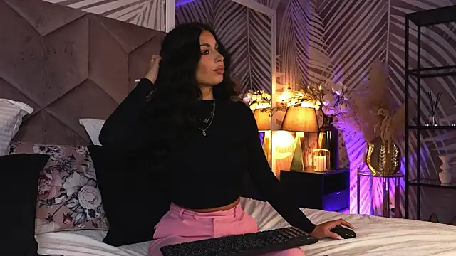 Snapshot of EvaRhea chatting on 18, 3, 2026 EvaRhea online show from 18, 3, 2026