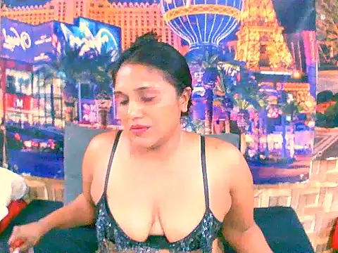 IndianSexyLady4u online show from 7, 10, 2025