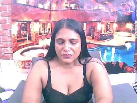 IndianSexyLady4u online show from 12, 11, 2025