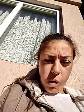 Snapshot of LenaBloomy chatting on 2, 11, 2025 LenaBloomy online show from 2, 11, 2025