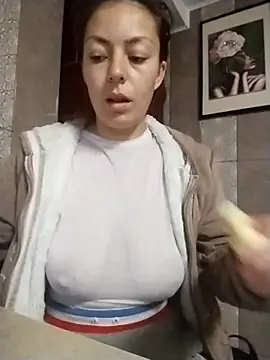 Snapshot of LenaBloomy chatting on 15, 11, 2025 LenaBloomy online show from 15, 11, 2025