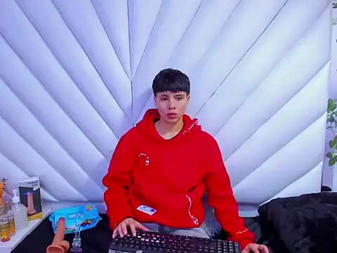 Bruno Cruzz online show from 31, 10, 2025