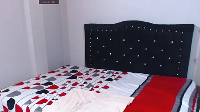 Snapshot of Coraline_Playful chatting on 23, 10, 2025 Coraline Playful online show from 23, 10, 2025