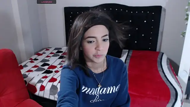 Snapshot of Coraline_Playful chatting on 25, 10, 2025 Coraline Playful online show from 25, 10, 2025