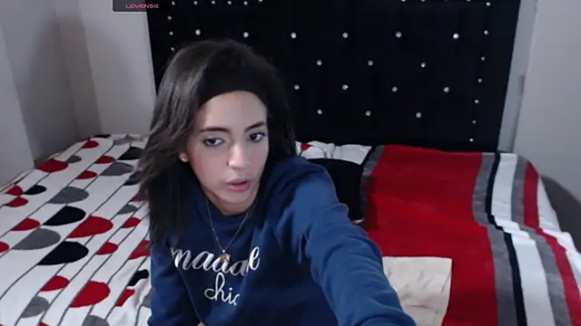 Snapshot of Coraline_Playful chatting on 25, 10, 2025 Coraline Playful online show from 25, 10, 2025