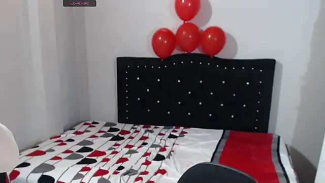 Snapshot of Coraline_Playful chatting on 31, 10, 2025 Coraline Playful online show from 31, 10, 2025