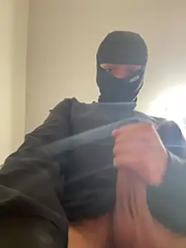 lionr0660 online show from 8, 2, 2026