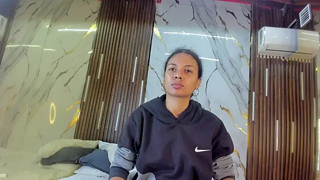 VictoriaDuart online show from 5, 1, 2026