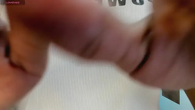 VictoriaDuart online show from 8, 2, 2026