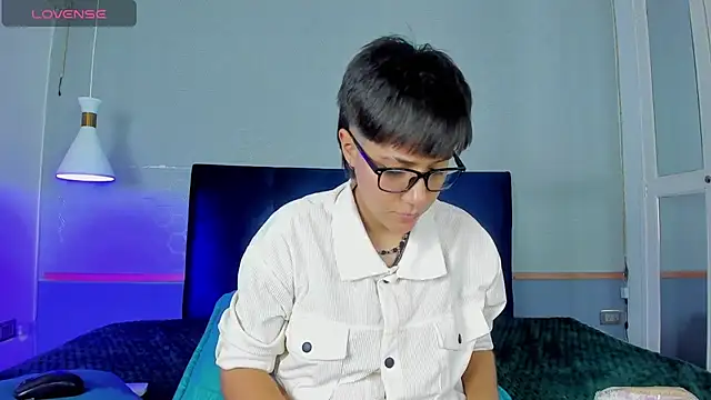 Tsuki Maru online show from 6, 11, 2025