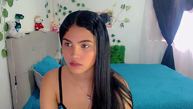 Chiara latina online show from 1, 10, 2025