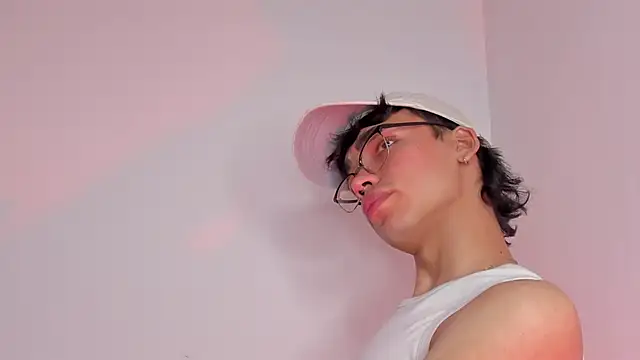 Snapshot of JoeCollins_ chatting on 18, 9, 2025 JoeCollins  online show from 18, 9, 2025