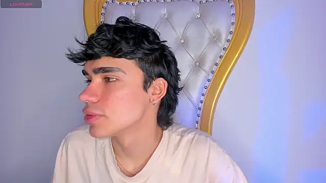 Snapshot of JoeCollins_ chatting on 28, 10, 2025 JoeCollins  online show from 28, 10, 2025