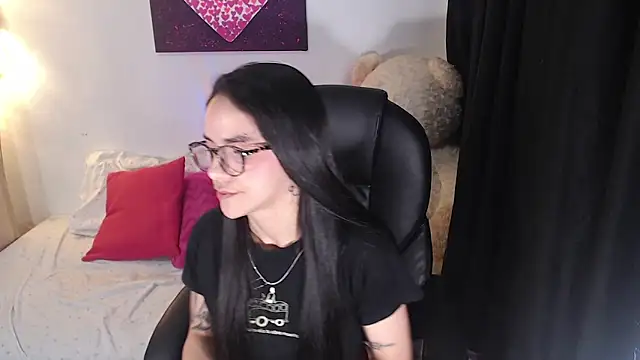 Ashley olivares online show from 17, 1, 2026