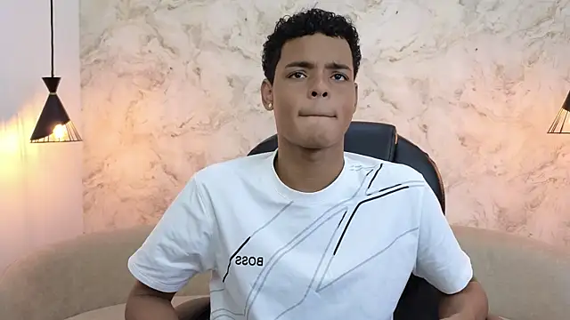 Valentino Thompson online show from 28, 9, 2025