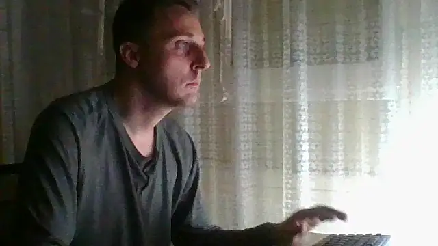 Snapshot of dani878879 chatting on 31, 10, 2025 dani878879 online show from 31, 10, 2025