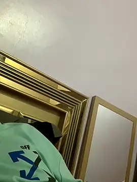 FlungBergenia online show from 21, 10, 2025