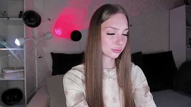 AliceLababy  online show from 2, 11, 2025