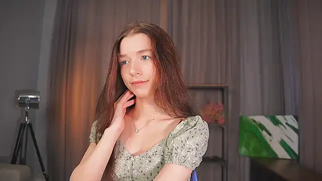 Snapshot of RoxieBolich chatting on 15, 9, 2025 RoxieBolich online show from 15, 9, 2025