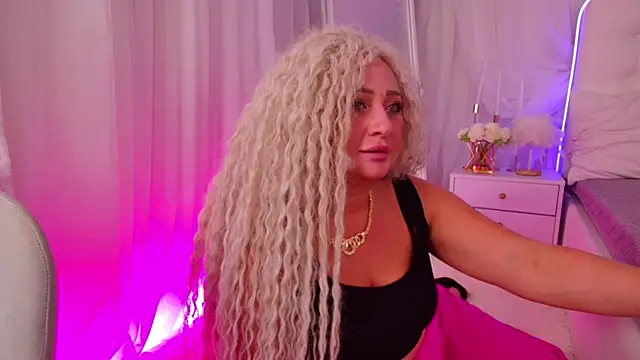 Snapshot of Lilit_1Love chatting on 16, 10, 2025 Lilit 1Love online show from 16, 10, 2025