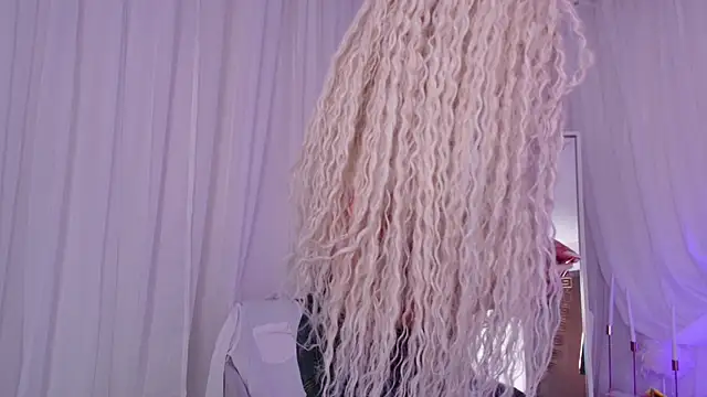 Snapshot of Lilit_1Love chatting on 24, 10, 2025 Lilit 1Love online show from 24, 10, 2025