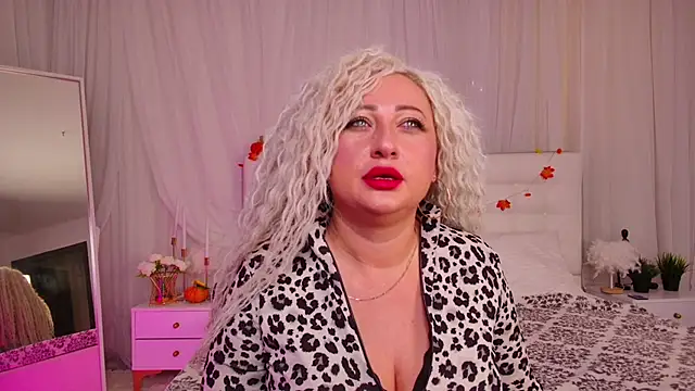 Snapshot of Lilit_1Love chatting on 2, 11, 2025 Lilit 1Love online show from 2, 11, 2025