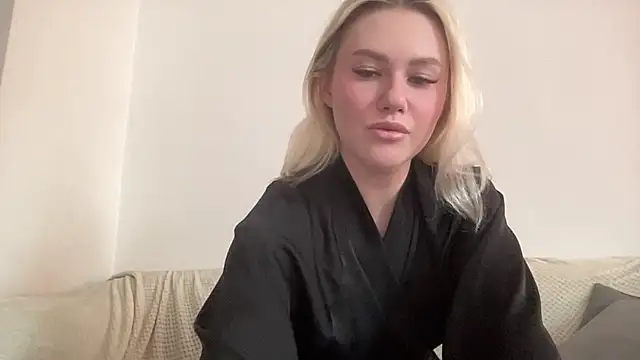 ElaraLuxxxe online show from 29, 9, 2025