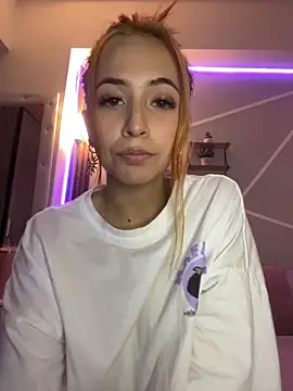 Little ginger online show from 12, 10, 2025