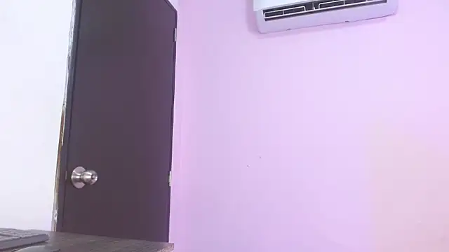 kiity horny  online show from 9, 10, 2025