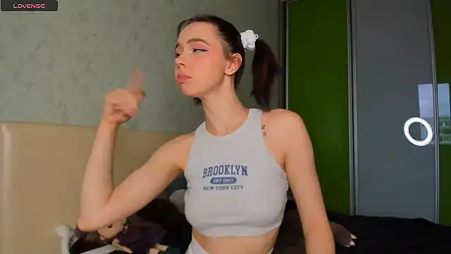 SallyBanny online show from 24, 9, 2025