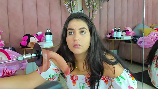 LizzyOlsen online show from 18, 10, 2025