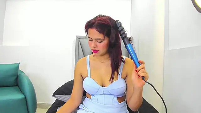 Sofia villareal online show from 9, 10, 2025