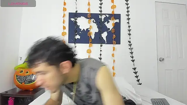 Hot Maiky online show from 3, 10, 2025