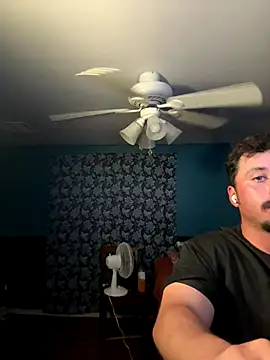 Snapshot of AlexR9700 chatting on 18, 10, 2025 AlexR9700 online show from 18, 10, 2025