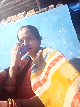 Jooli xx online show from 13, 10, 2025