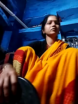 Jooli xx online show from 15, 10, 2025