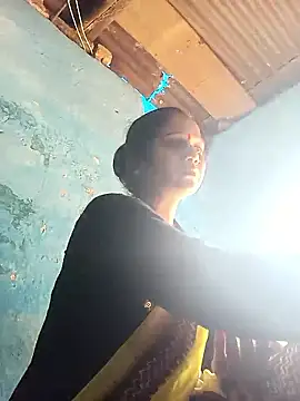 Jooli xx online show from 11, 3, 2026