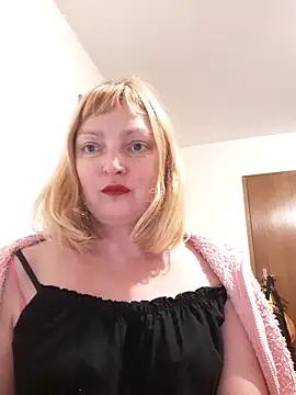 LiluLiluLilu online show from 3, 11, 2025