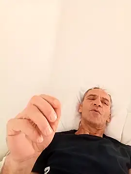 Snapshot of Meliwem12 chatting on 3, 11, 2025 Meliwem12 online show from 3, 11, 2025