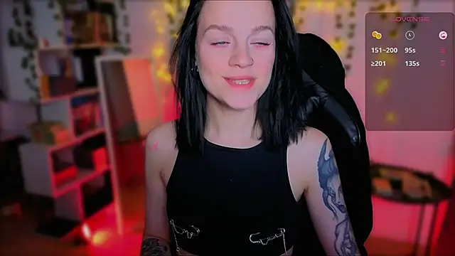 raspberry  girl  online show from 18, 9, 2025