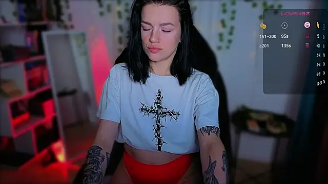 raspberry  girl  online show from 20, 9, 2025