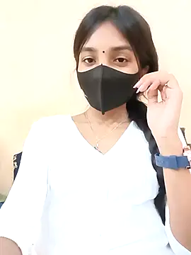 Hotty Muskaan online show from 26, 9, 2025