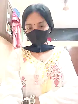 Hotty Muskaan online show from 7, 10, 2025