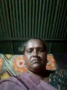Snapshot of Ishwariya_Hatwal chatting on 9, 9, 2025 Ishwariya Hatwal online show from 9, 9, 2025