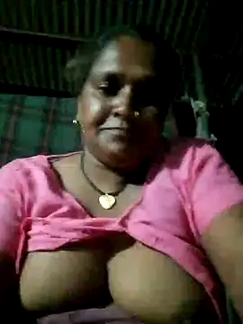 Snapshot of Ishwariya_Hatwal chatting on 14, 9, 2025 Ishwariya Hatwal online show from 14, 9, 2025