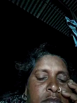Snapshot of Ishwariya_Hatwal chatting on 15, 9, 2025 Ishwariya Hatwal online show from 15, 9, 2025
