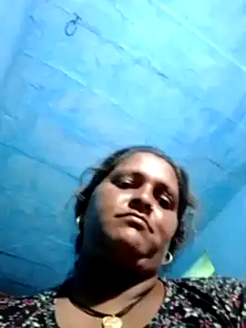 Snapshot of Ishwariya_Hatwal chatting on 18, 9, 2025 Ishwariya Hatwal online show from 18, 9, 2025
