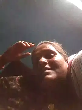 Snapshot of Ishwariya_Hatwal chatting on 21, 9, 2025 Ishwariya Hatwal online show from 21, 9, 2025