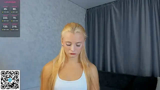 NaughtySeraphine online show from 25, 9, 2025