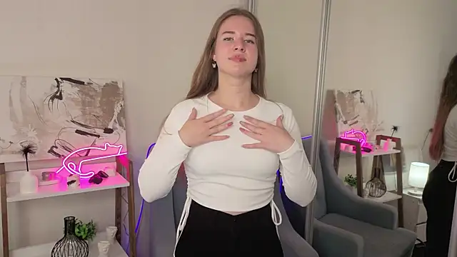 JenLottie online show from 9, 9, 2025